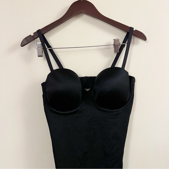 SPANX Shape Suit Your Fancy Strapless Cupped Brief Bodysuit Size Large Black - Picture 4 of 13